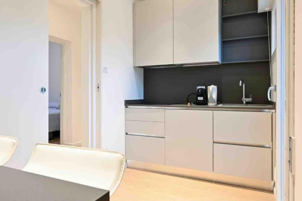 -Free Parking & Wifi- 10 Minuti Dal Centro Apartman Padova Kültér fotó
