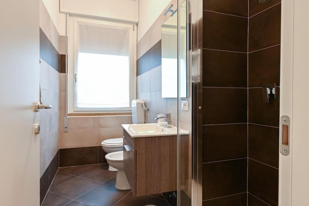 -Free Parking & Wifi- 10 Minuti Dal Centro Apartman Padova Kültér fotó