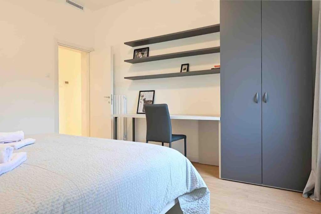 -Free Parking & Wifi- 10 Minuti Dal Centro Apartman Padova Kültér fotó