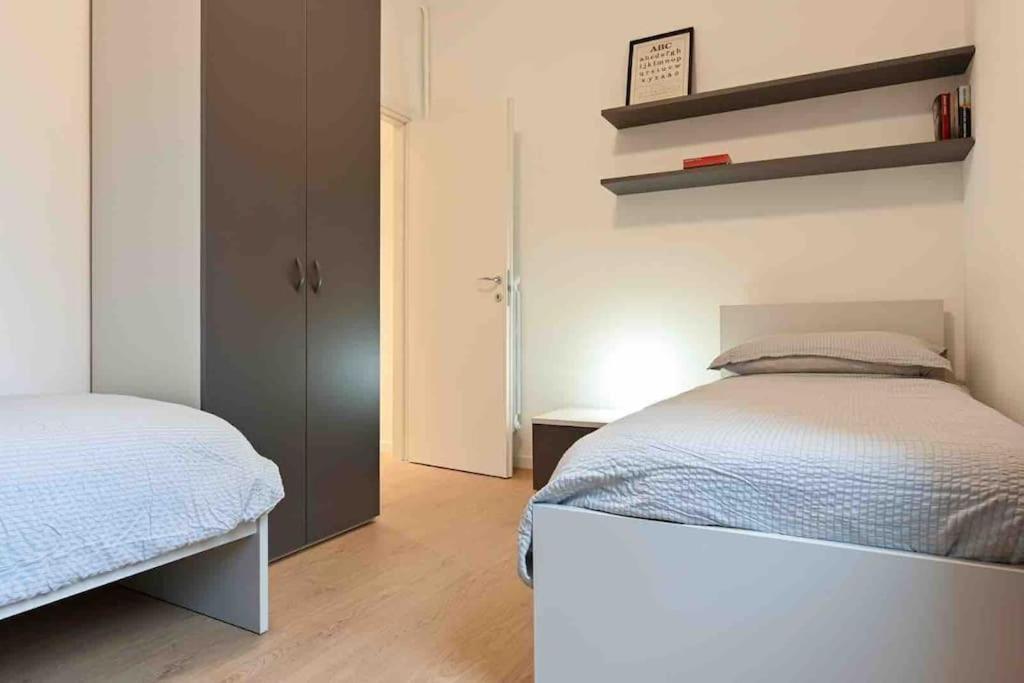 -Free Parking & Wifi- 10 Minuti Dal Centro Apartman Padova Kültér fotó